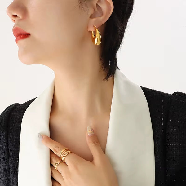 Tina Hoop Earrings