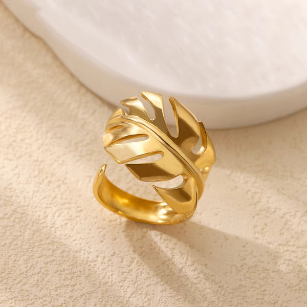 Leafy Luxury Adjustable Ring