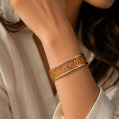 Majestic Studded Leaves Bracelet